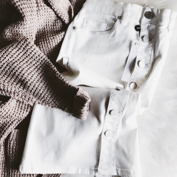 Blank NYC Dresses & Skirts - blank nyc white denim pencil skirt